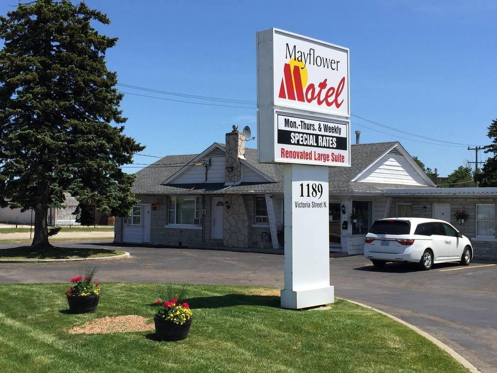 Mayflower Motel Kitchener Exterior photo