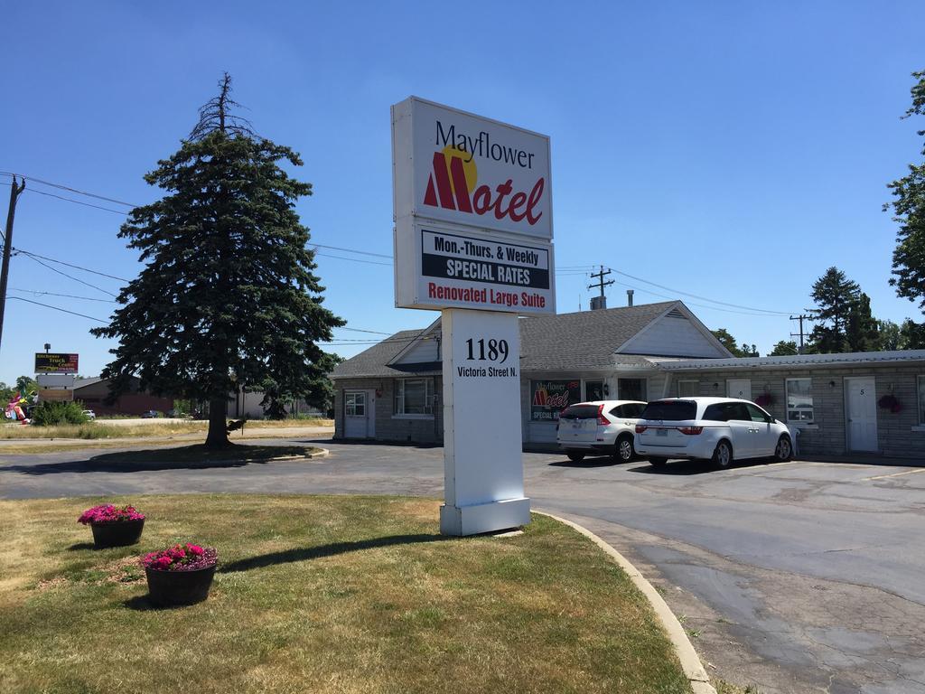 Mayflower Motel Kitchener Exterior photo